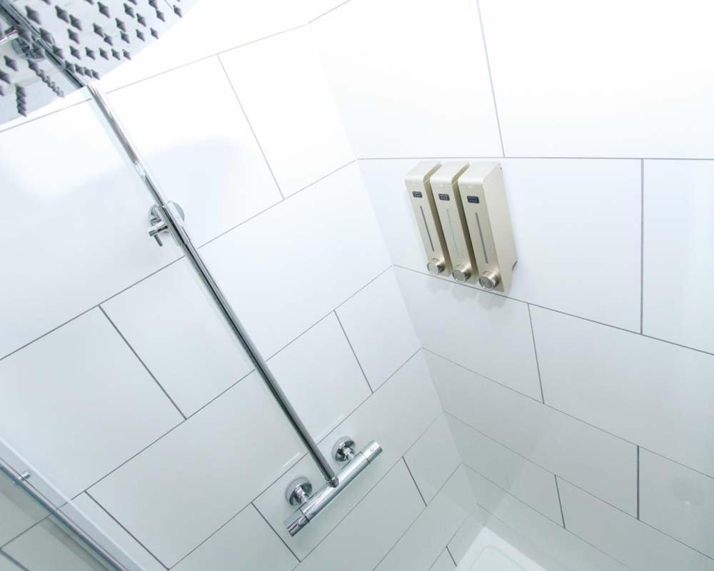 Luxe Living Guest House-Sleeps 6-Private Parking-Free Wifi-Beach-City Swansea Ngoại thất bức ảnh